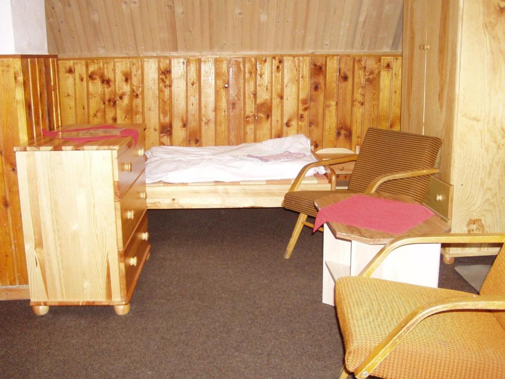 Bungalovy Pri Hoteli Spojar Zsár Szoba fotó